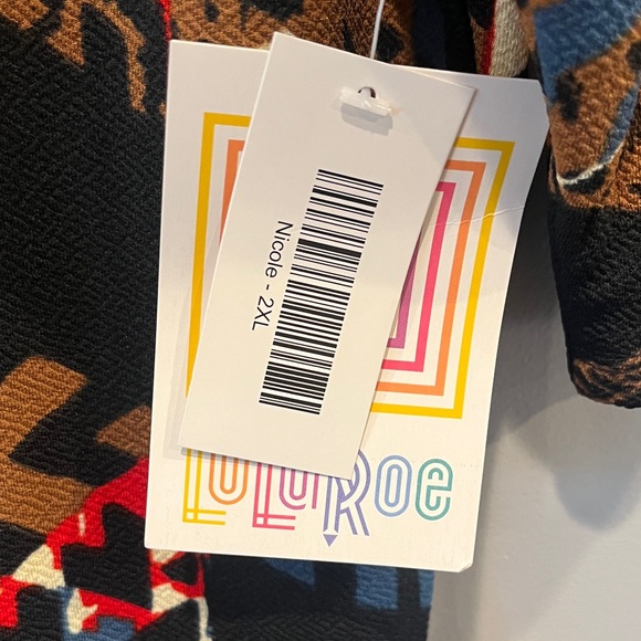 LuLaRoe Geometric Multicolor Patterned Nicole Dress NWT - Picture 9 of 13